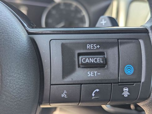 Used 2023 Nissan Rogue SV AWD/4WD image 23