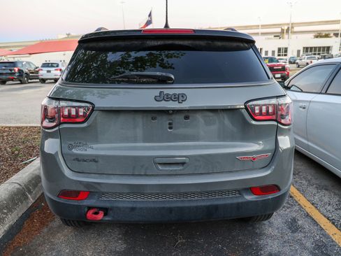 Used 2020 Jeep Compass Trailhawk image 9