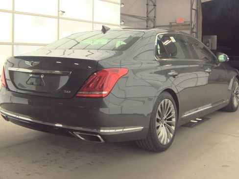 Used 2018 Genesis G90 5.0 Ultimate image 4