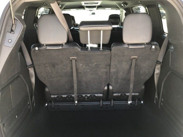 Used 2016 Dodge Grand Caravan R/T FWD image 8