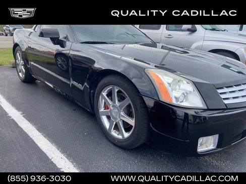 Used 2005 Cadillac XLR image 1