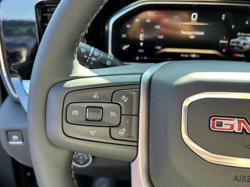 New 2026 GMC Sierra 1500 Elevation image 13