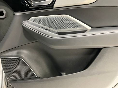 Used 2025 Acura MDX SH-AWD w/ Technology Package image 20