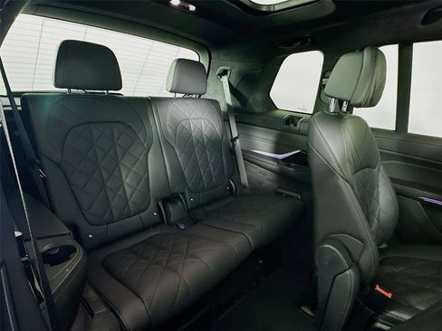 Certified 2024 BMW X7 xDrive40i w/ Executive Package image 29