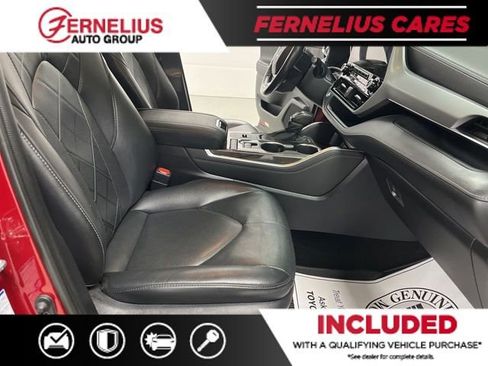 Used 2021 Toyota Highlander Platinum AWD/4WD image 35