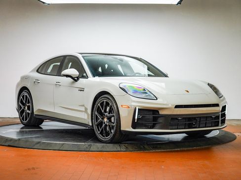 Used 2025 Porsche Panamera 4S image 14