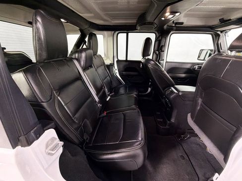 Used 2021 Jeep Wrangler Unlimited Sahara w/ Uconnect 4C Nav & Sound Group AWD/4WD image 27