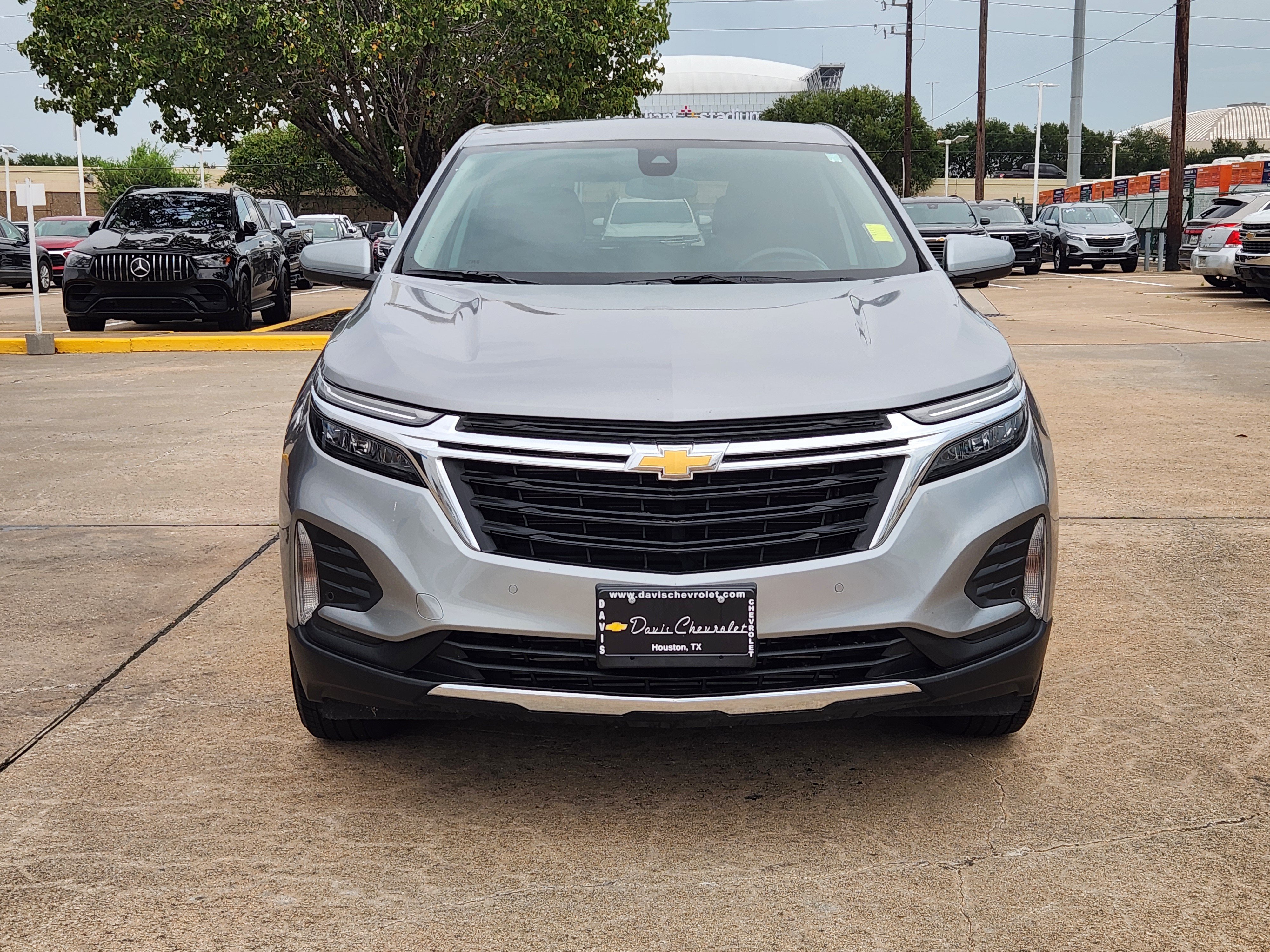 Used 2024 Chevrolet Equinox LT AWD/4WD image 3