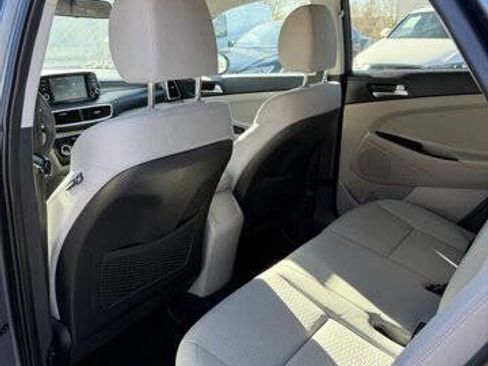 Used 2019 Hyundai Tucson SE image 23