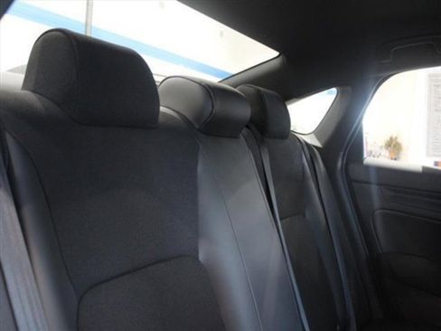 Used 2023 Honda Civic Sport image 18