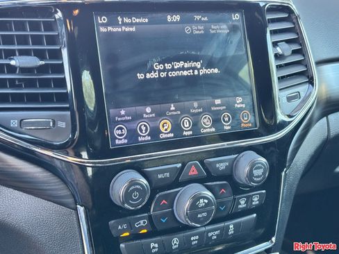 Used 2019 Jeep Grand Cherokee Altitude AWD/4WD image 26