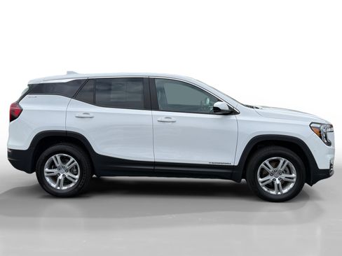 Used 2023 GMC Terrain SLE w/ Fleet Convenience Package AWD/4WD image 6