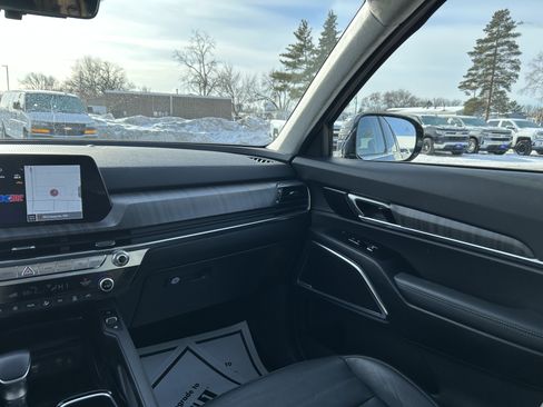 Used 2023 Kia Telluride SX Prestige image 16