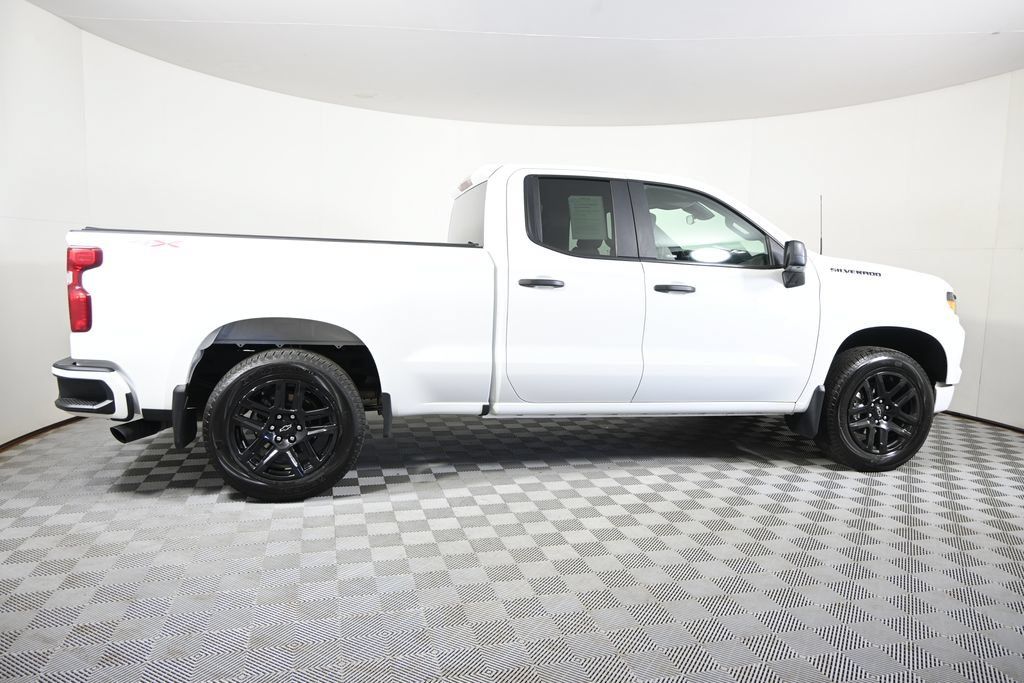 Used 2024 Chevrolet Silverado 1500 Custom w/ Rally Edition AWD/4WD image 8