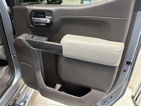 Used 2020 Chevrolet Silverado 1500 LTZ w/ LTZ Premium Package AWD/4WD image 18