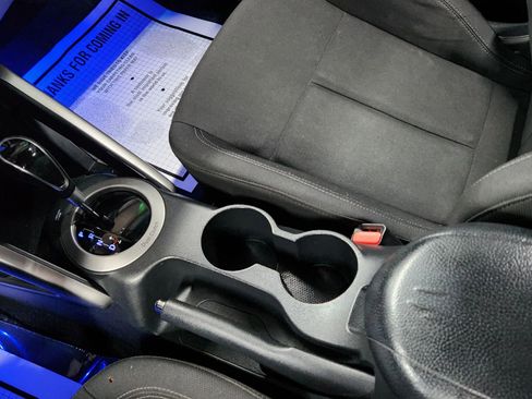 Used 2013 Hyundai Veloster RE:MIX Edition image 38