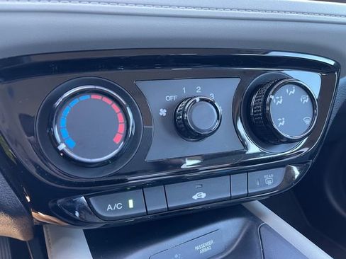 Certified 2020 Honda HR-V LX image 27