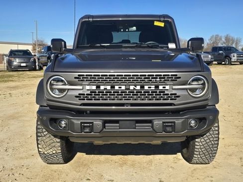 Used 2023 Ford Bronco Badlands image 3