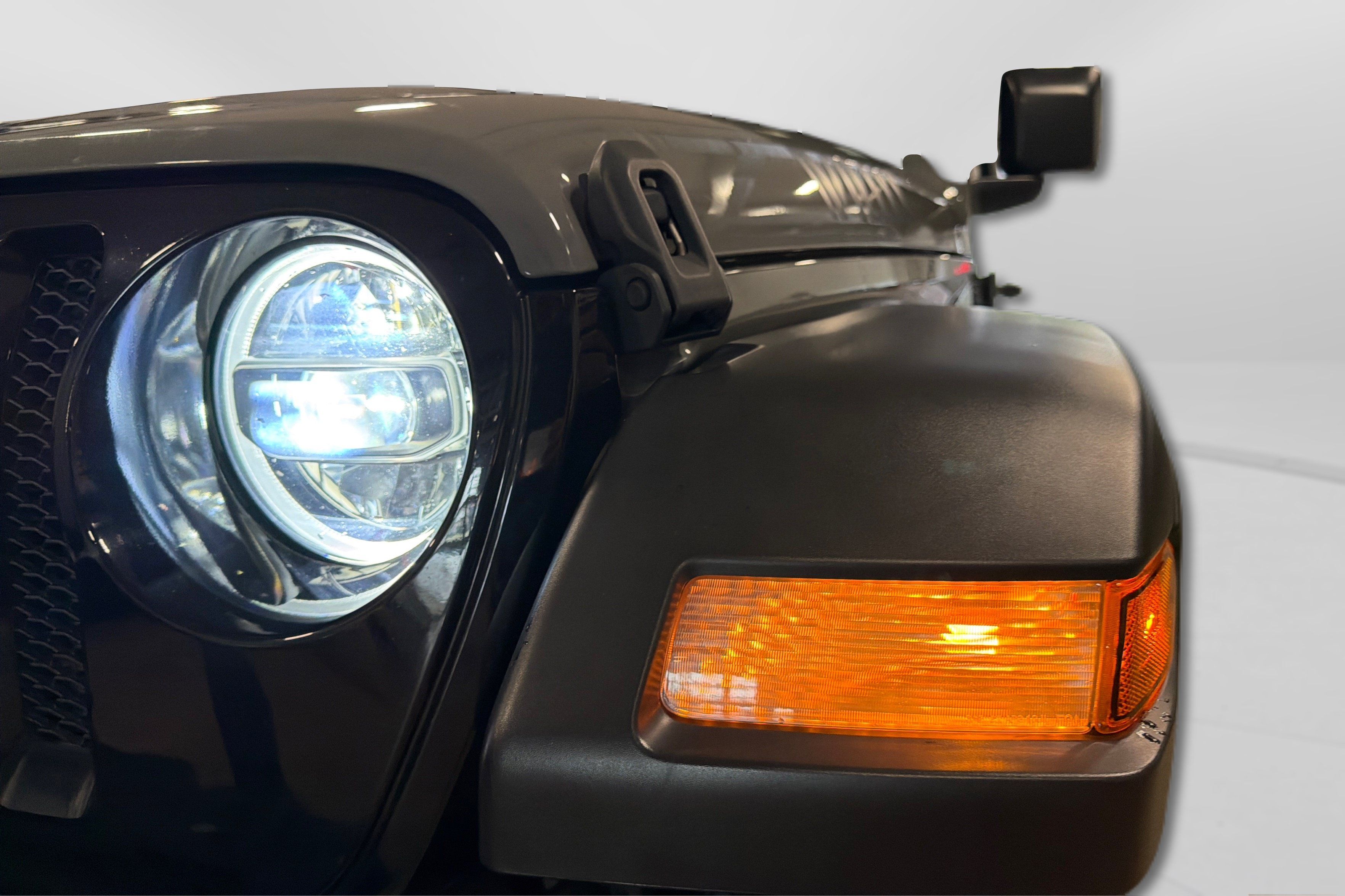 Used 2021 Jeep Wrangler Sport AWD/4WD image 13
