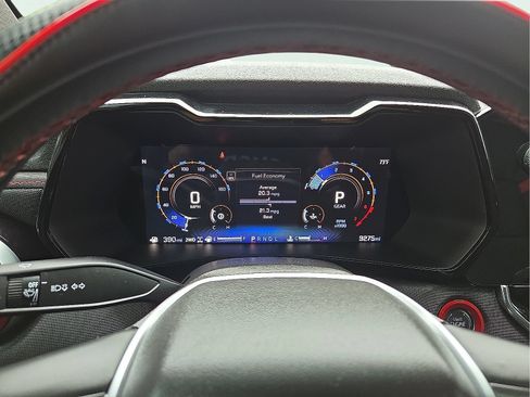 Used 2025 Chevrolet Colorado Z71 w/ Technology Package AWD/4WD image 23