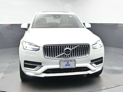 Used 2024 Volvo XC90 B6 Ultimate w/ Protection Package AWD/4WD image 2