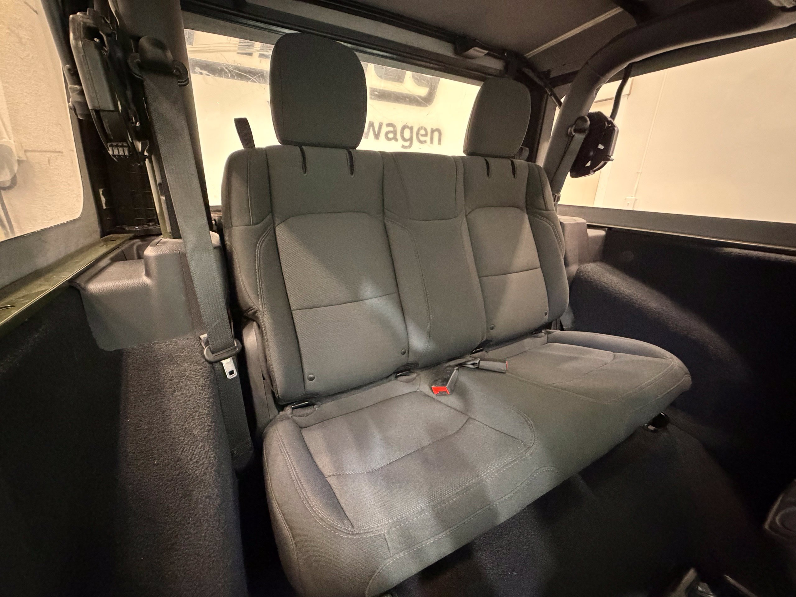 Used 2021 Jeep Wrangler Sport AWD/4WD image 26