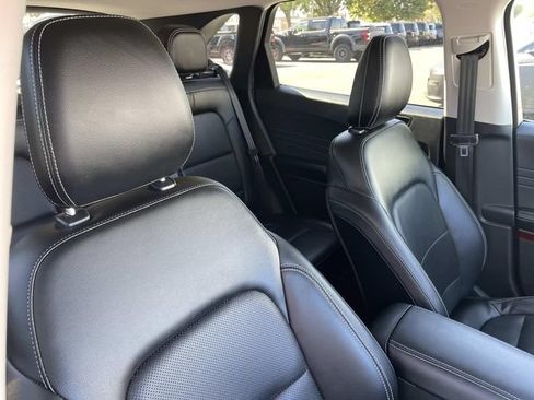 Certified 2022 Ford Escape SEL AWD/4WD image 36
