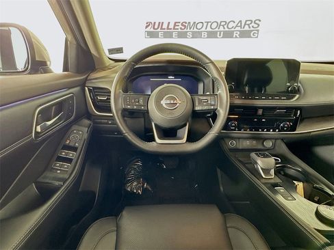 Used 2023 Nissan Rogue Platinum w/ Platinum Premium Package image 23