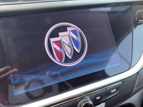 Used 2022 Buick Encore GX Preferred w/ Sport Touring Package FWD image 25