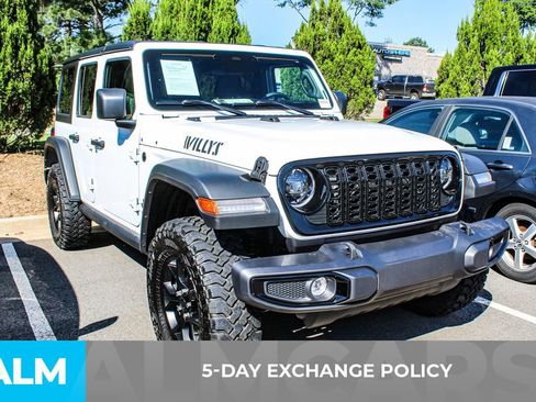 Used 2025 Jeep Wrangler Unlimited Sport AWD/4WD image 4