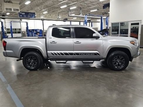 Used 2023 Toyota Tacoma SR5 image 5