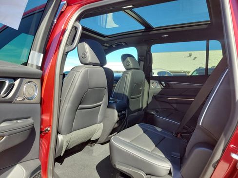 New 2026 Buick Enclave Avenir w/ Super Cruise Package image 11