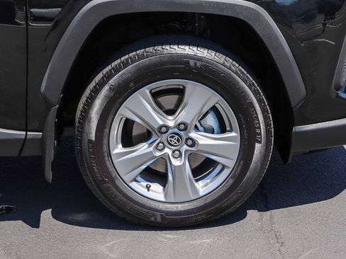 Certified 2025 Toyota RAV4 XLE w/ Convenience Package FWD image 11
