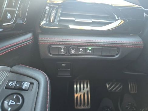 Used 2022 Acura MDX A-Spec image 18