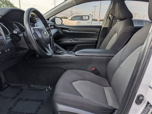 Used 2022 Toyota Camry LE FWD image 25