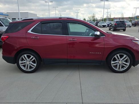 Used 2018 Chevrolet Equinox Premier image 6