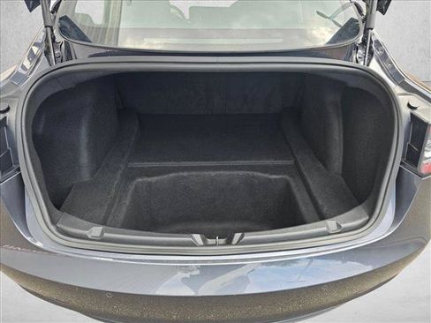 Used 2018 Tesla Model 3 Long Range RWD image 13