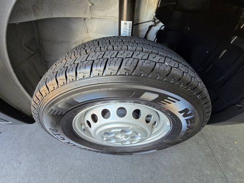Used 2025 RAM ProMaster 2500 FWD image 25