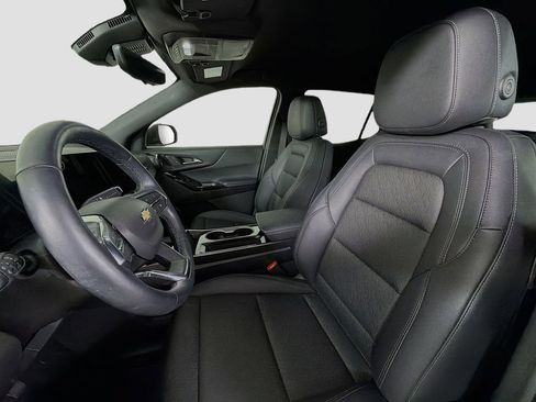 Used 2025 Chevrolet Equinox LT w/ Convenience Package II image 12