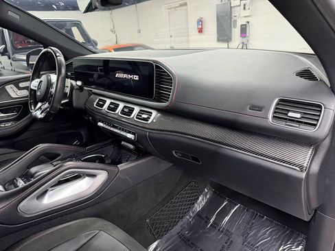 Used 2021 Mercedes-Benz GLE 53 AMG GLE 53 AMGᆴ w/ Warmth & Comfort Package image 17