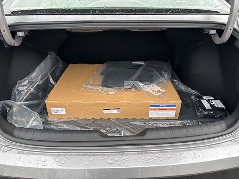 New 2026 Hyundai Elantra Blue image 12