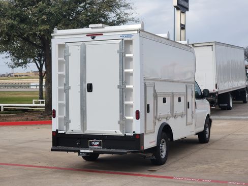 New 2025 Chevrolet Express 3500 w/ Power Convenience Package image 13