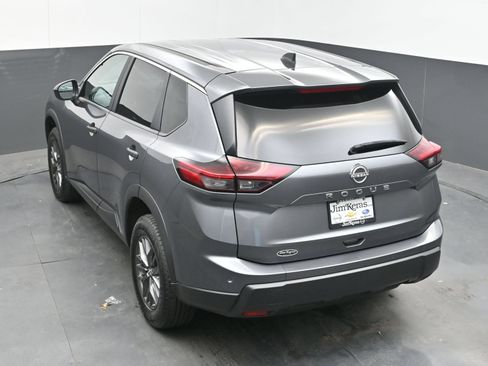 Certified 2024 Nissan Rogue S FWD image 35