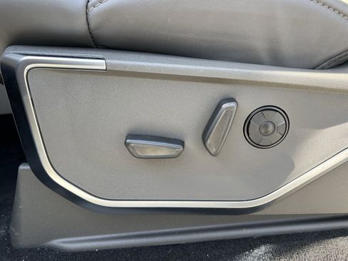 New 2026 Ford F450 Platinum w/ Platinum Plus Package image 14