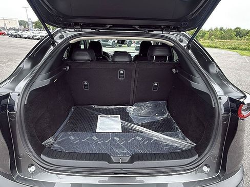 Certified 2025 MAZDA CX-30 AWD 2.5 S w/ Preferred Package image 18
