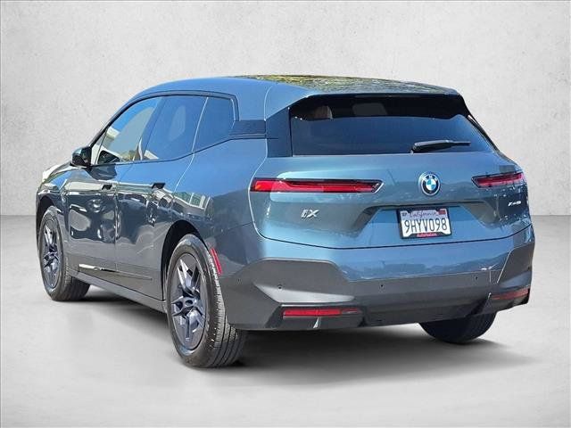 Certified 2024 BMW iX xDrive50 w/ Premium Package AWD/4WD image 8