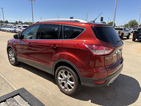 Used 2016 Ford Escape Titanium image 4