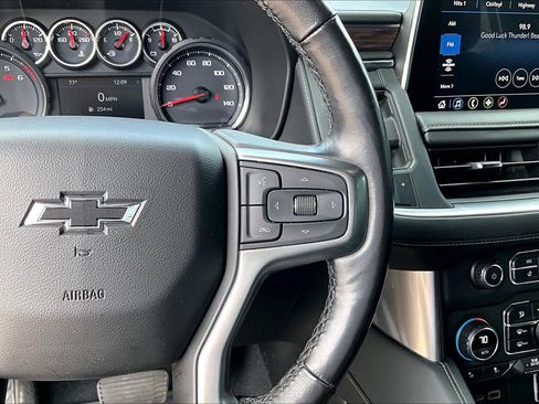 Used 2021 Chevrolet Tahoe Z71 w/ Z71 Signature Package AWD/4WD image 14