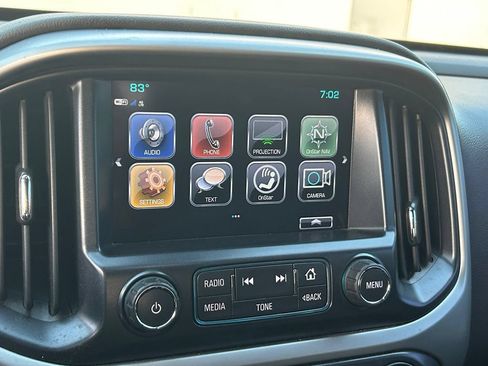 Used 2018 Chevrolet Colorado LT w/ LT Convenience Package RWD image 14