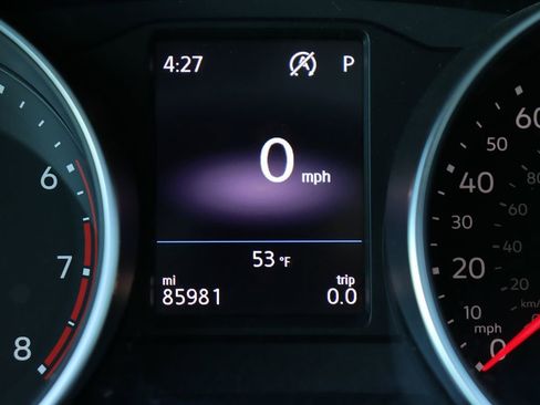 Used 2020 Volkswagen Tiguan SE w/ Panoramic Sunroof Package image 19